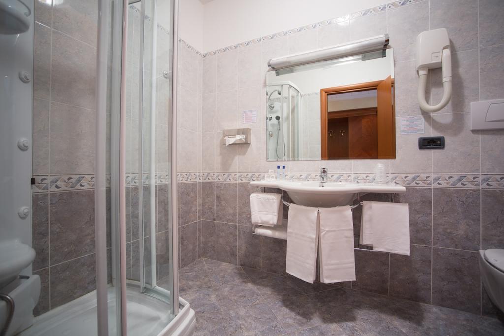 Hotel Levante Fossacesia Luaran gambar